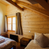 Yellow bedroom 2: 