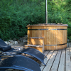Hot tub: 